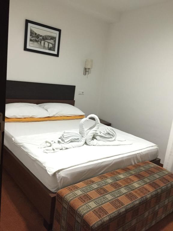 Hotel Oaza Konjic Quarto foto