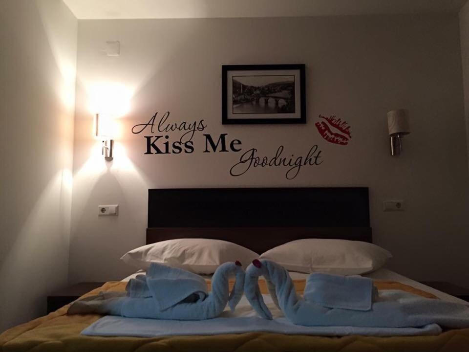 Hotel Oaza Konjic Quarto foto