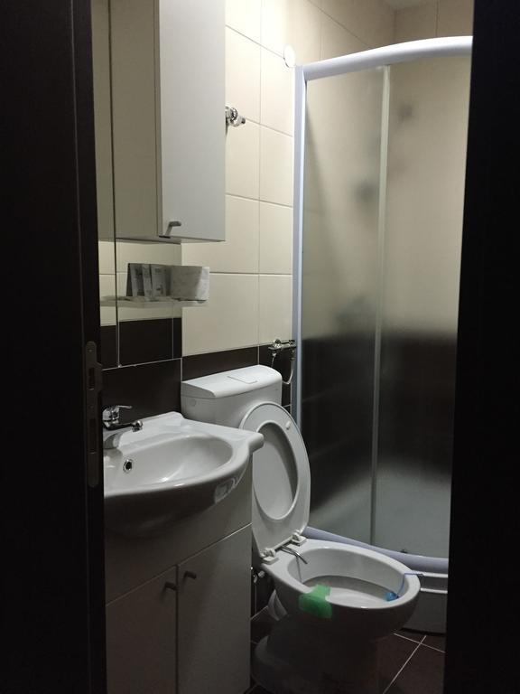Hotel Oaza Konjic Quarto foto