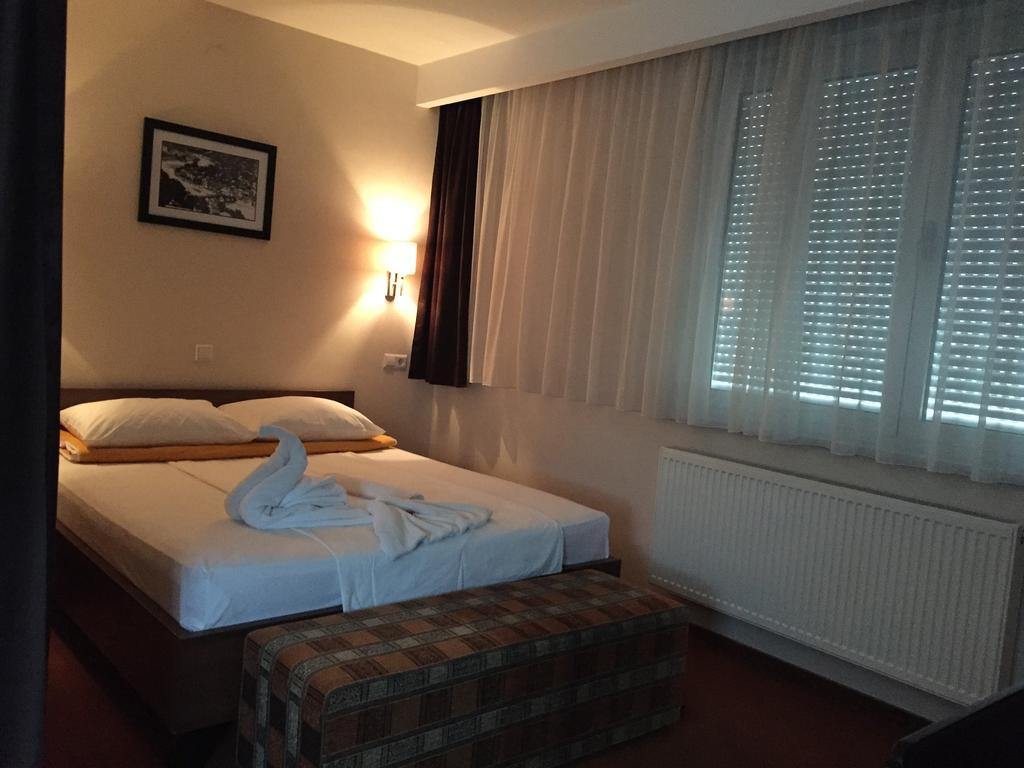 Hotel Oaza Konjic Exterior foto